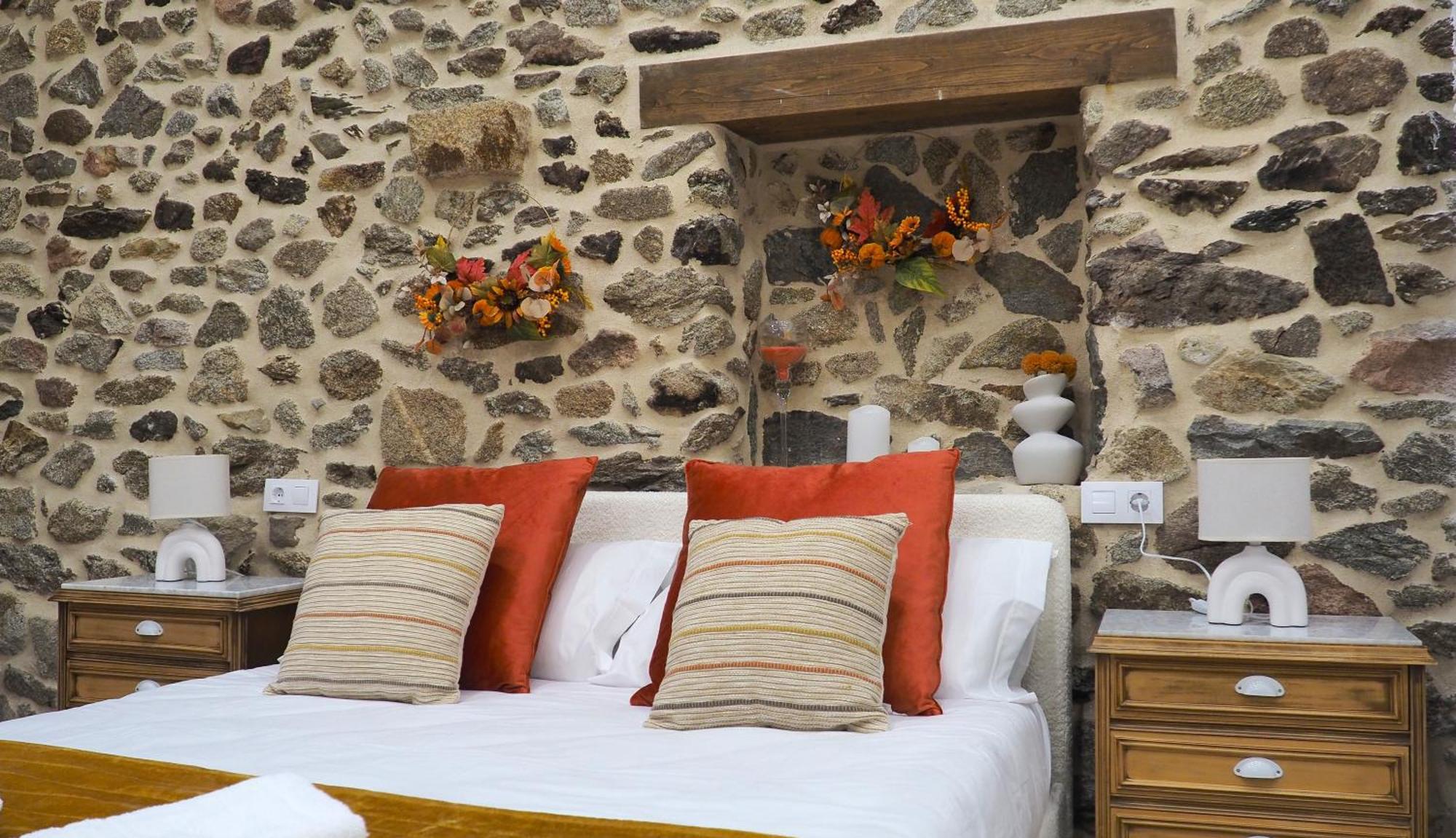 Apartamentos Muralla Sacra Sober Esterno foto