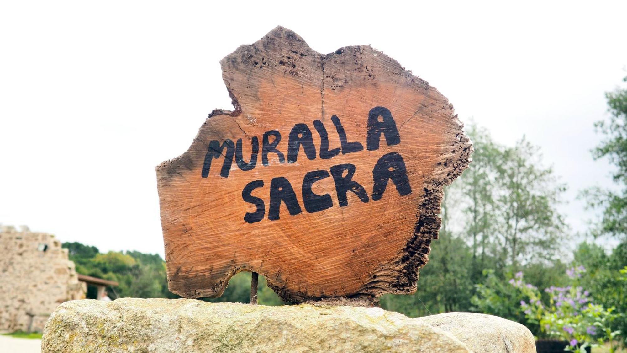 Apartamentos Muralla Sacra Sober Esterno foto