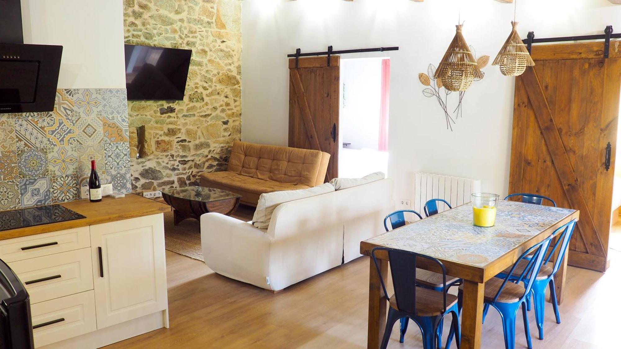 Apartamentos Muralla Sacra Sober Esterno foto